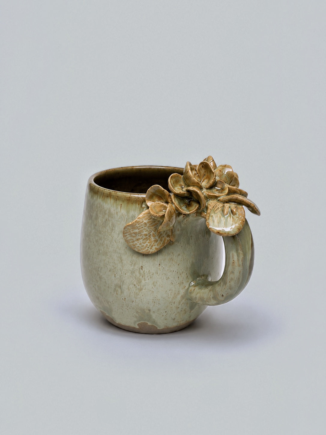 Taza de Cerámica - Asa Decorada Hortensia verde agua