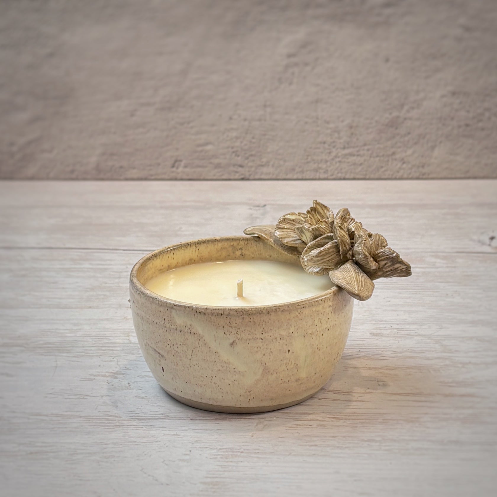 Velas aromáticas en bowl de Ceramica - Flores arena