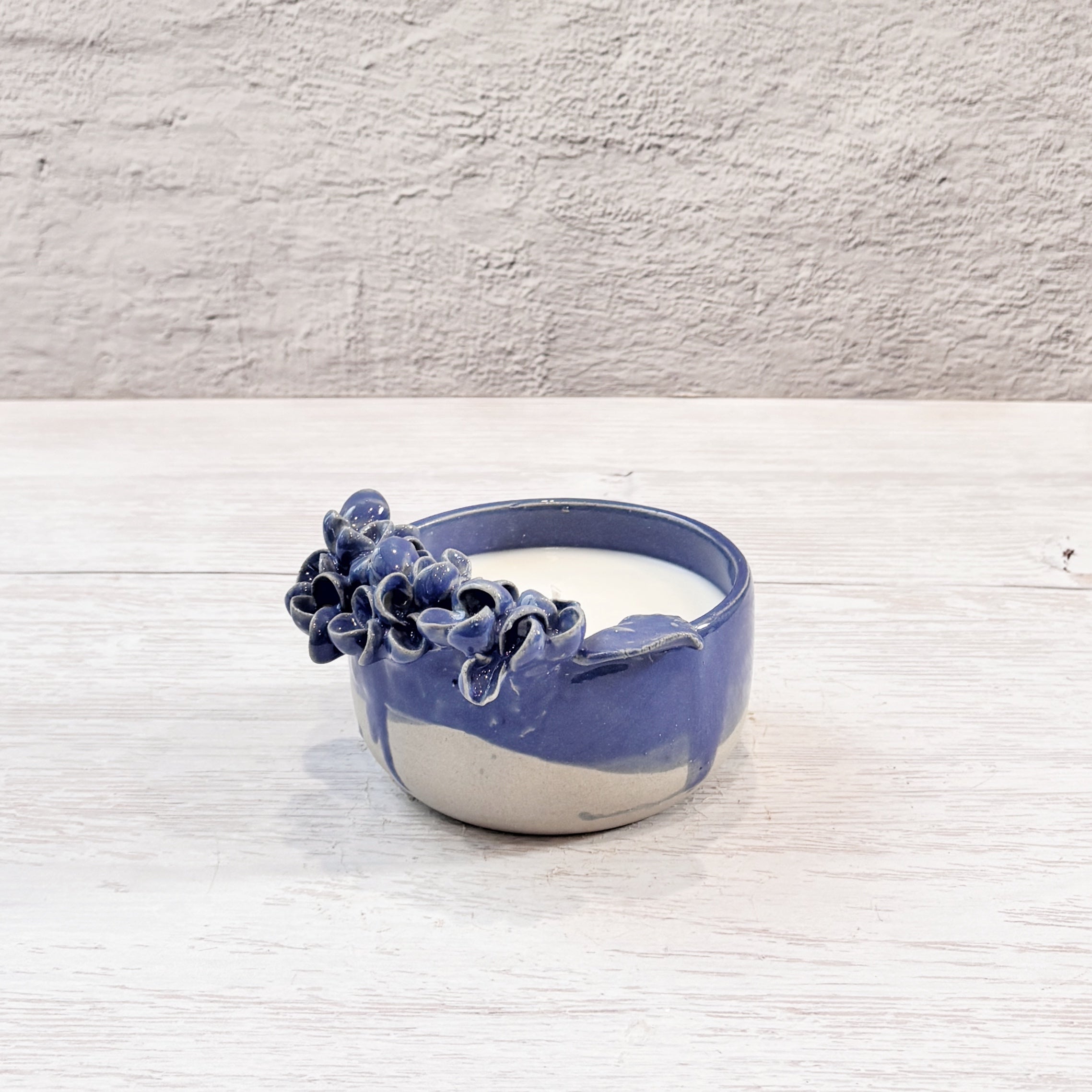 Velas aromáticas en bowl de Ceramica - Hortensias azul