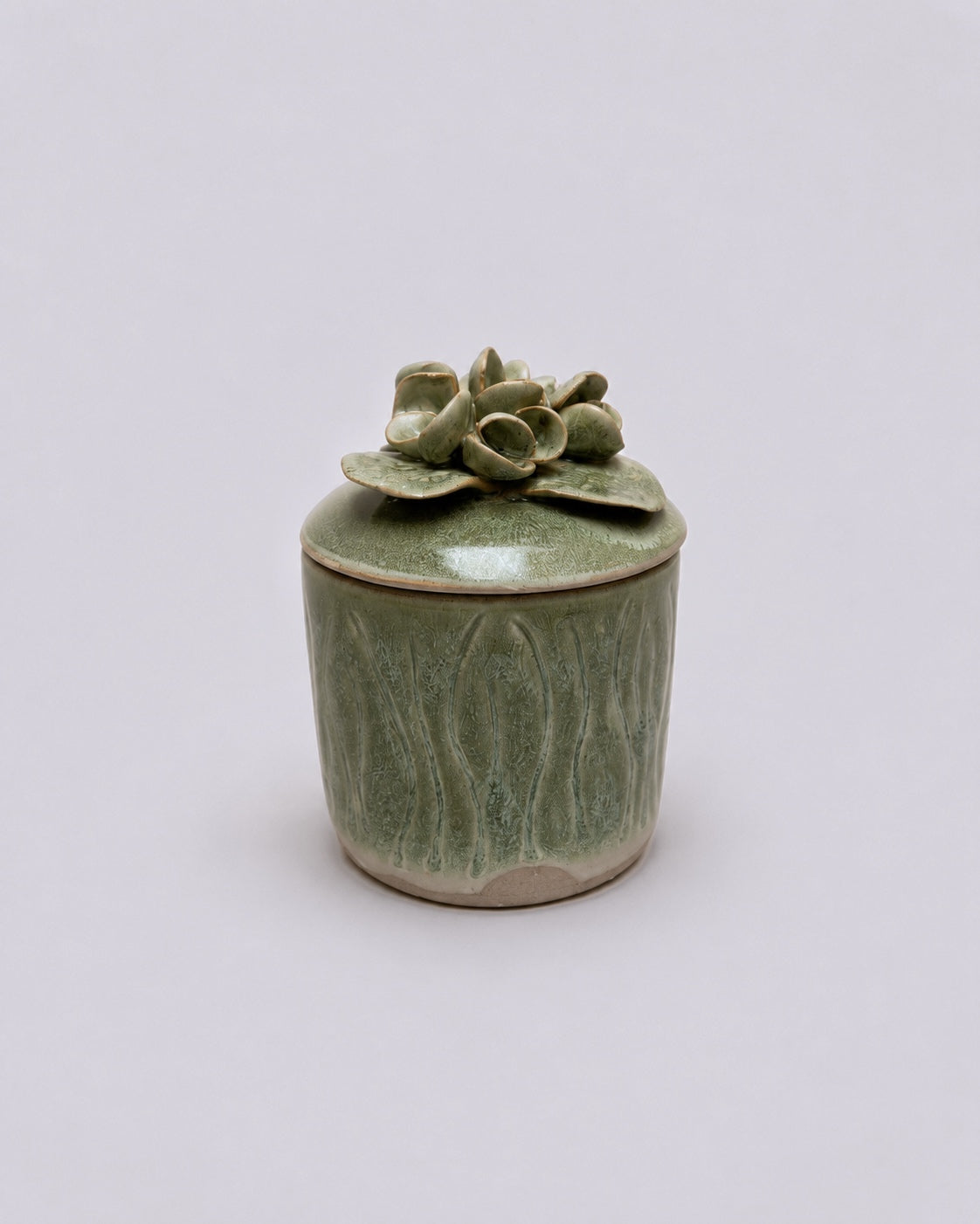 Vela en cofre de cerámica Hortensia -verde- aroma Bosque de Bambú