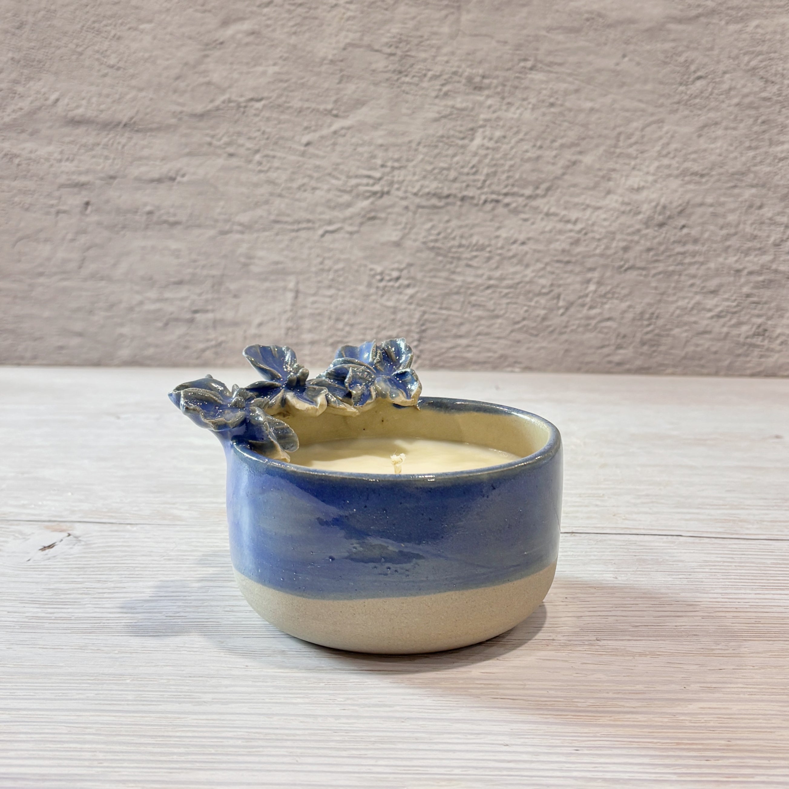 Velas aromáticas en bowl de Ceramica - Flores azul