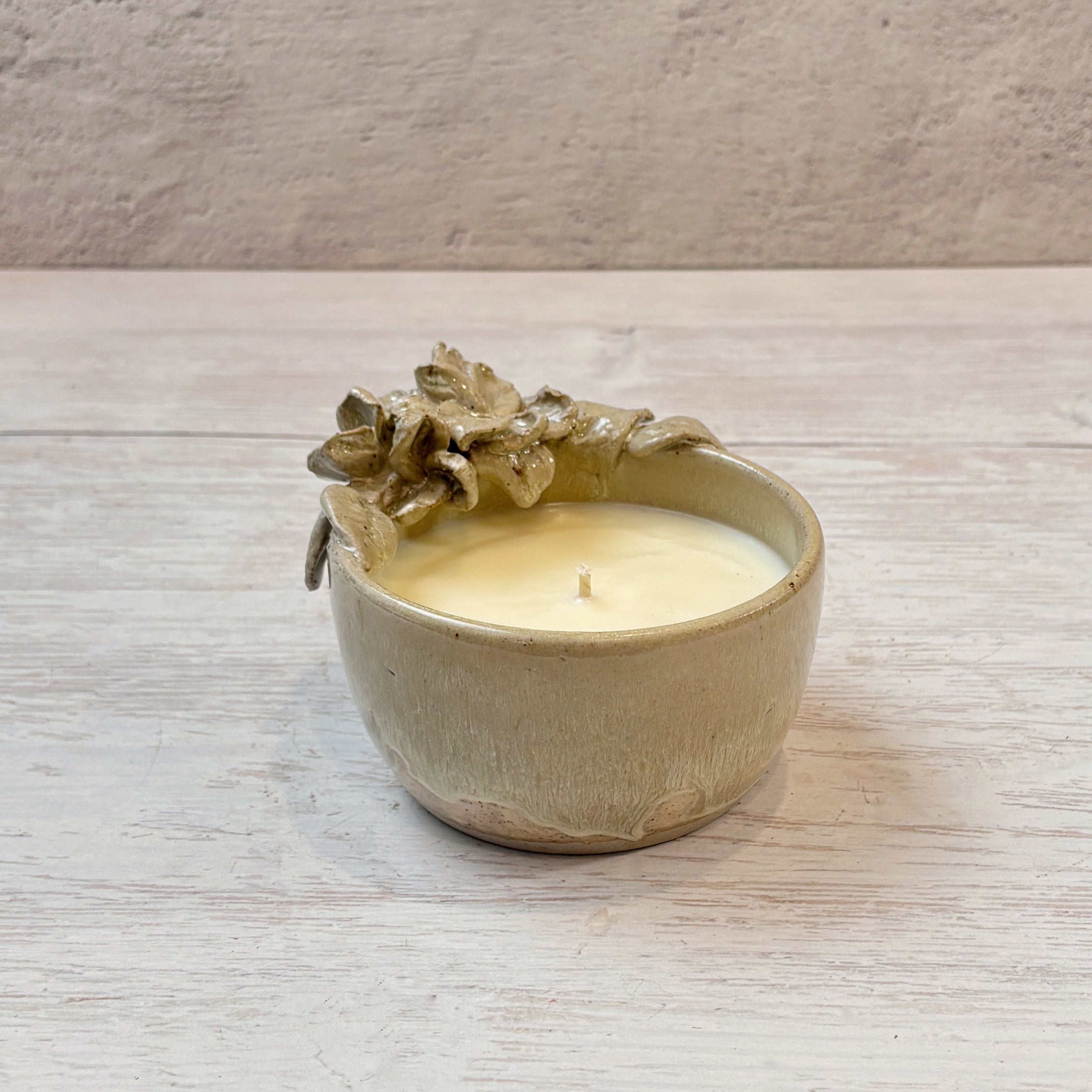 Velas aromáticas en bowl de Ceramica - Flores arena