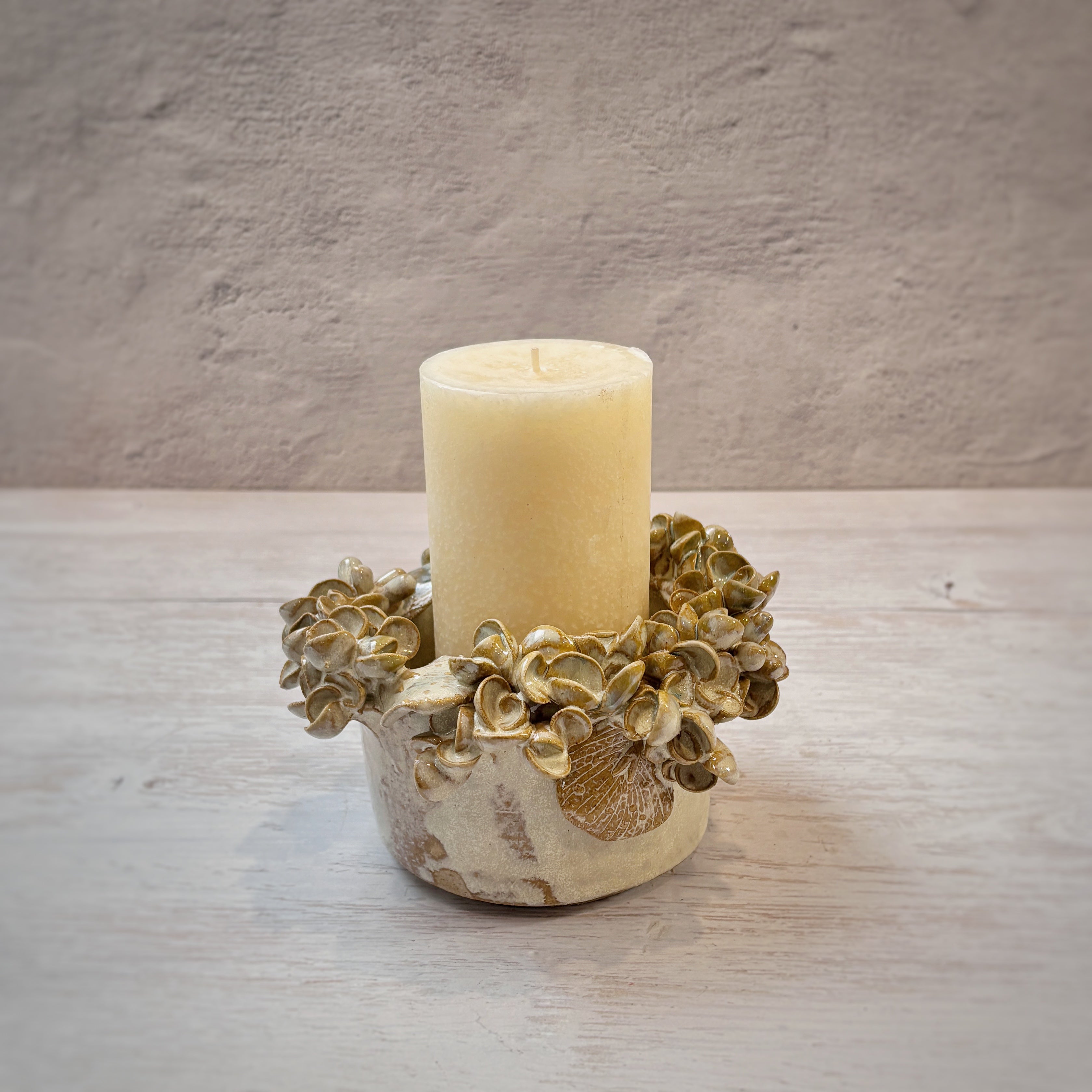 Porta velas - cerámica - hortensia arena