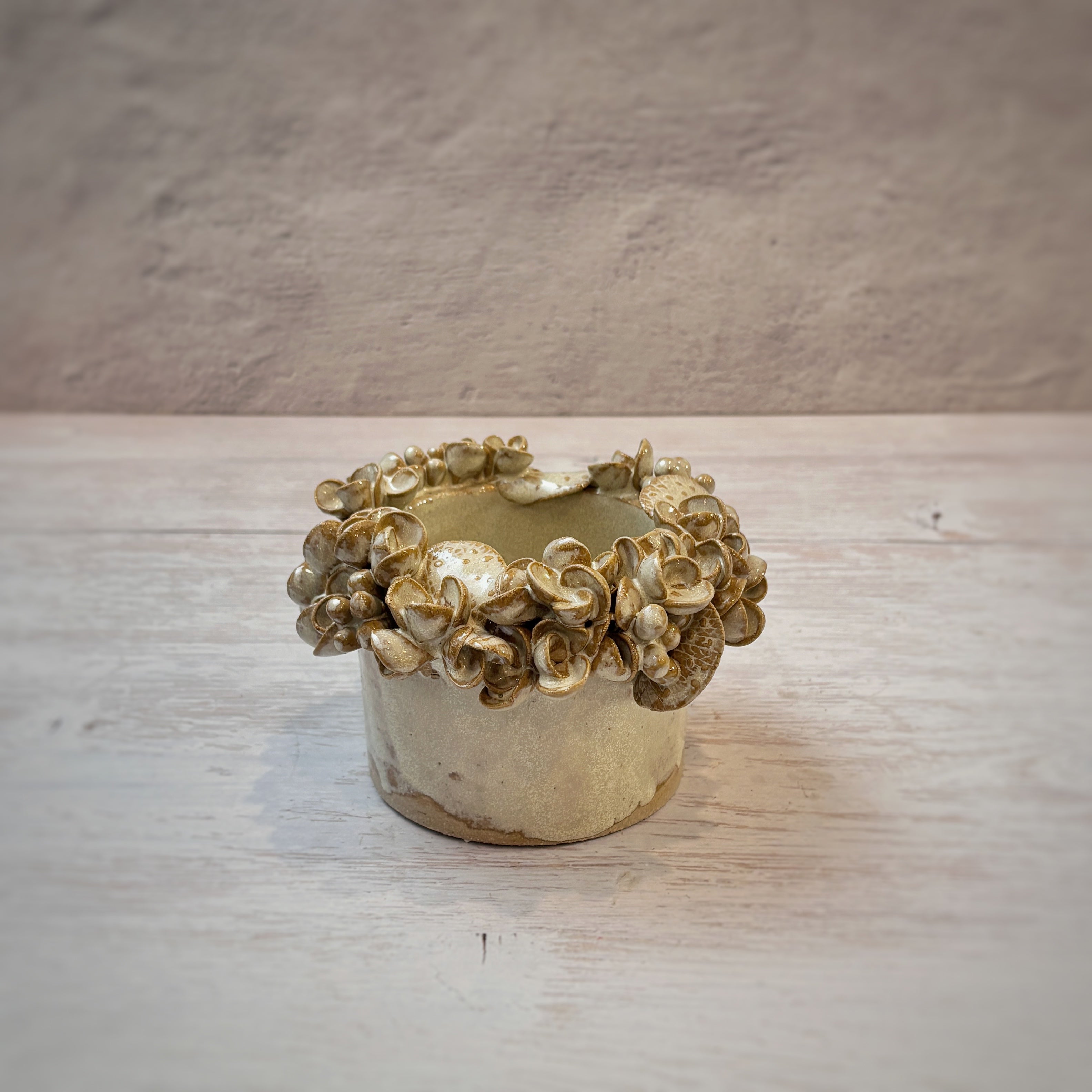 Porta velas - cerámica - hortensia arena