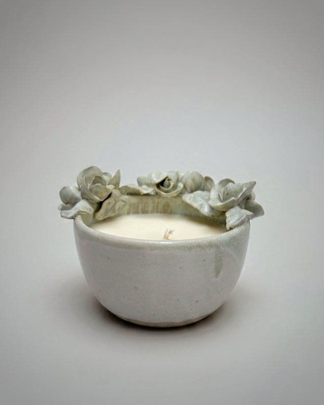 Velas aromáticas en bowl de Cerámica - rositas verde y blanco