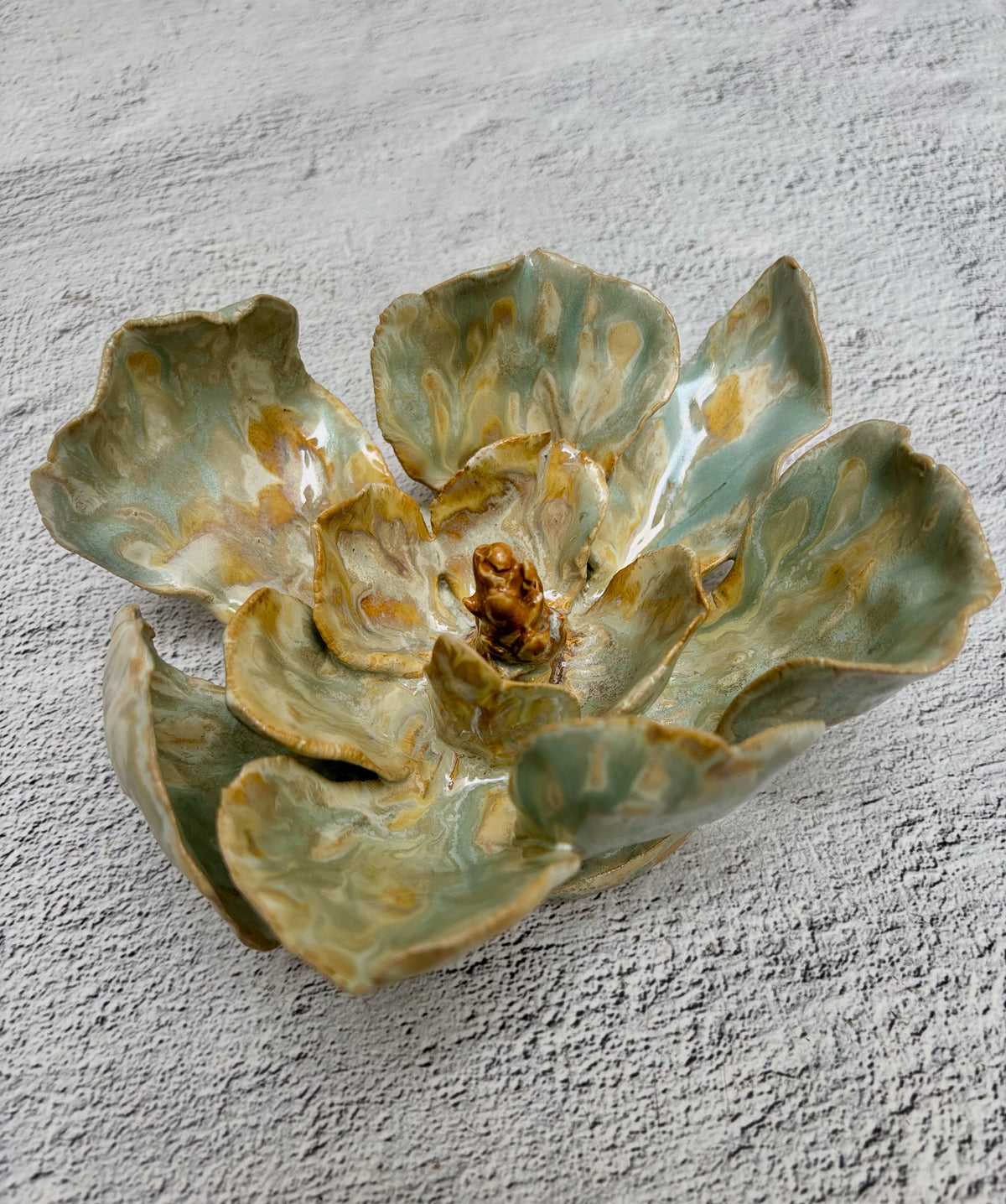 Wall Flowers / Escultura para colgar- magnolia