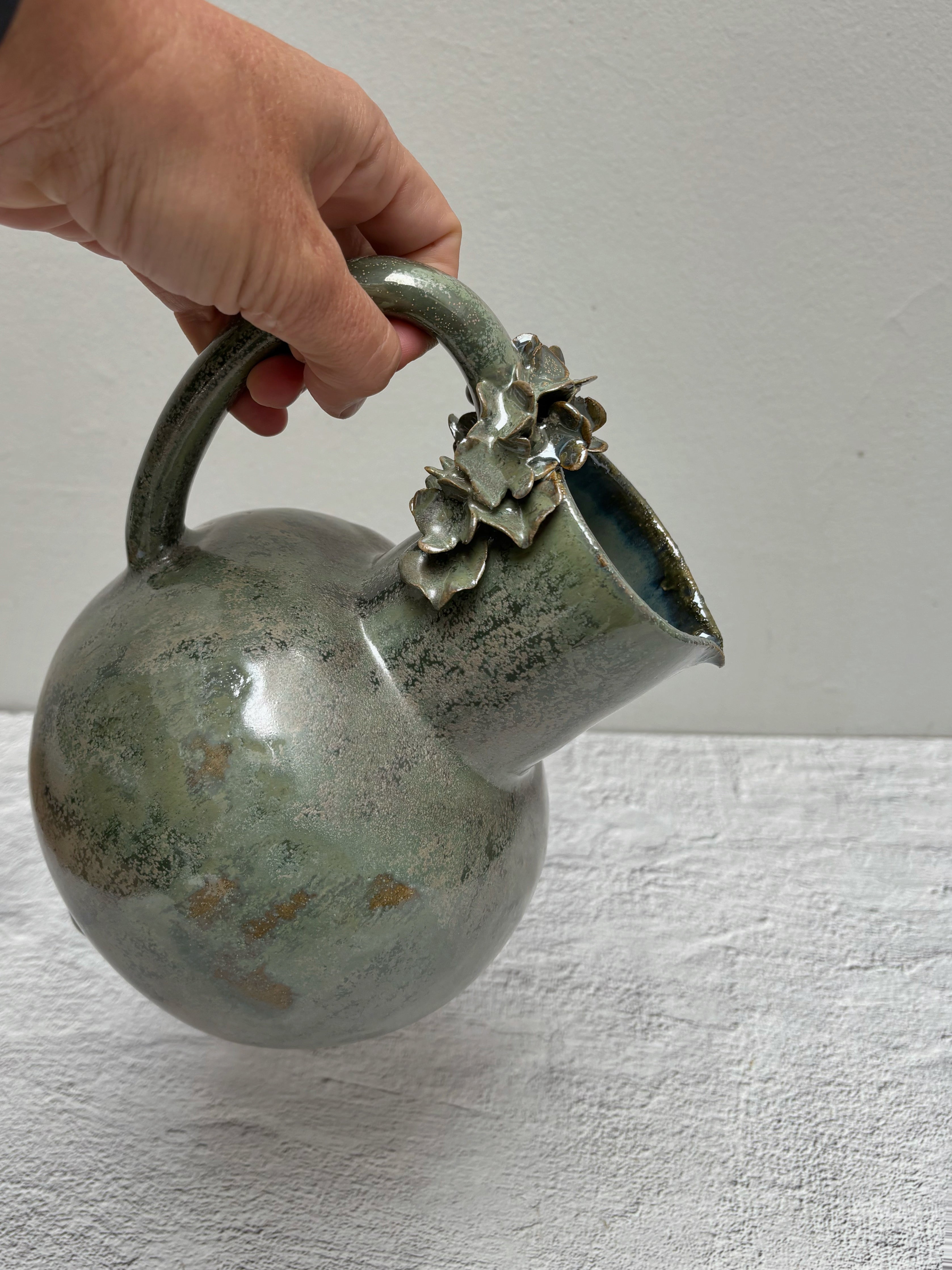 Jarra de ceramica 1.5 lts florcitas - verde