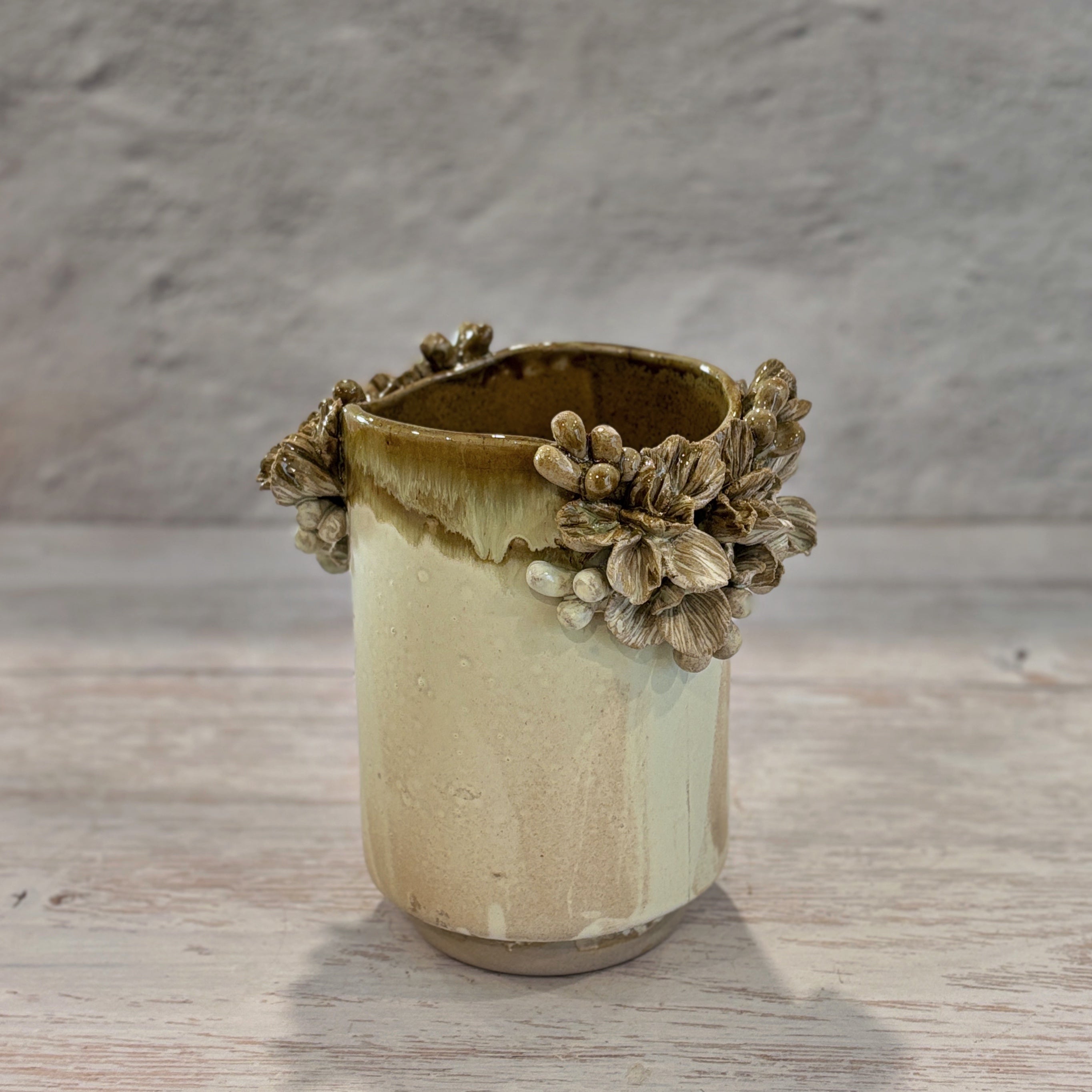 Jarrón de Ceramica Flores  verdes