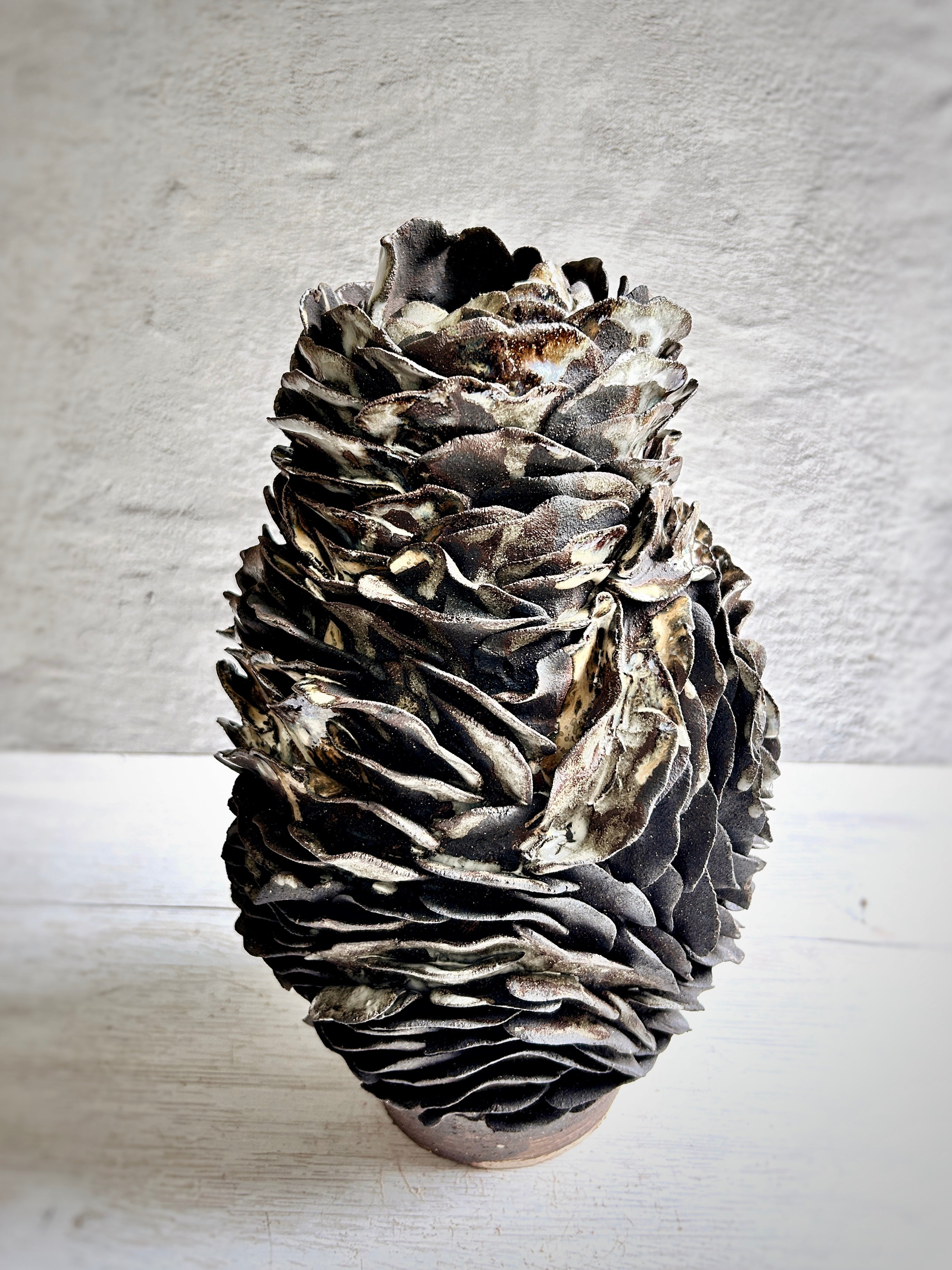 Pieza Escultórica de Cerámica de la serie “Cardo”