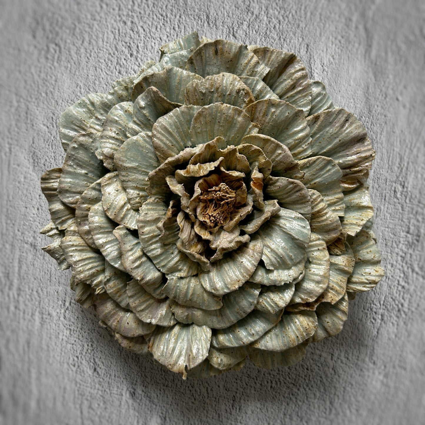 Wall Flowers / Escultura para colgar